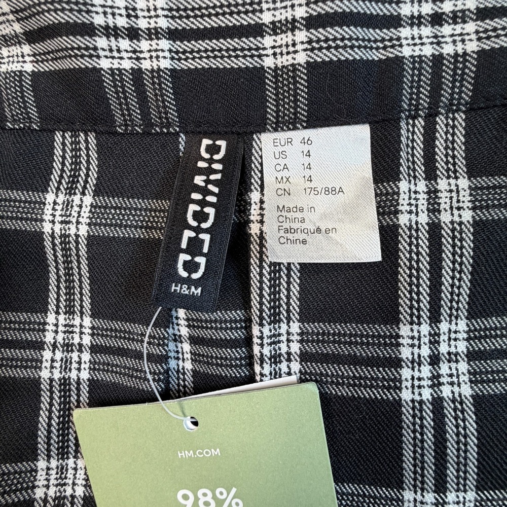 NWT Divided by H&M Black White Plaid Pleated Mini Skirt Size 14 Y2K Grunge - Picture 6 of 11